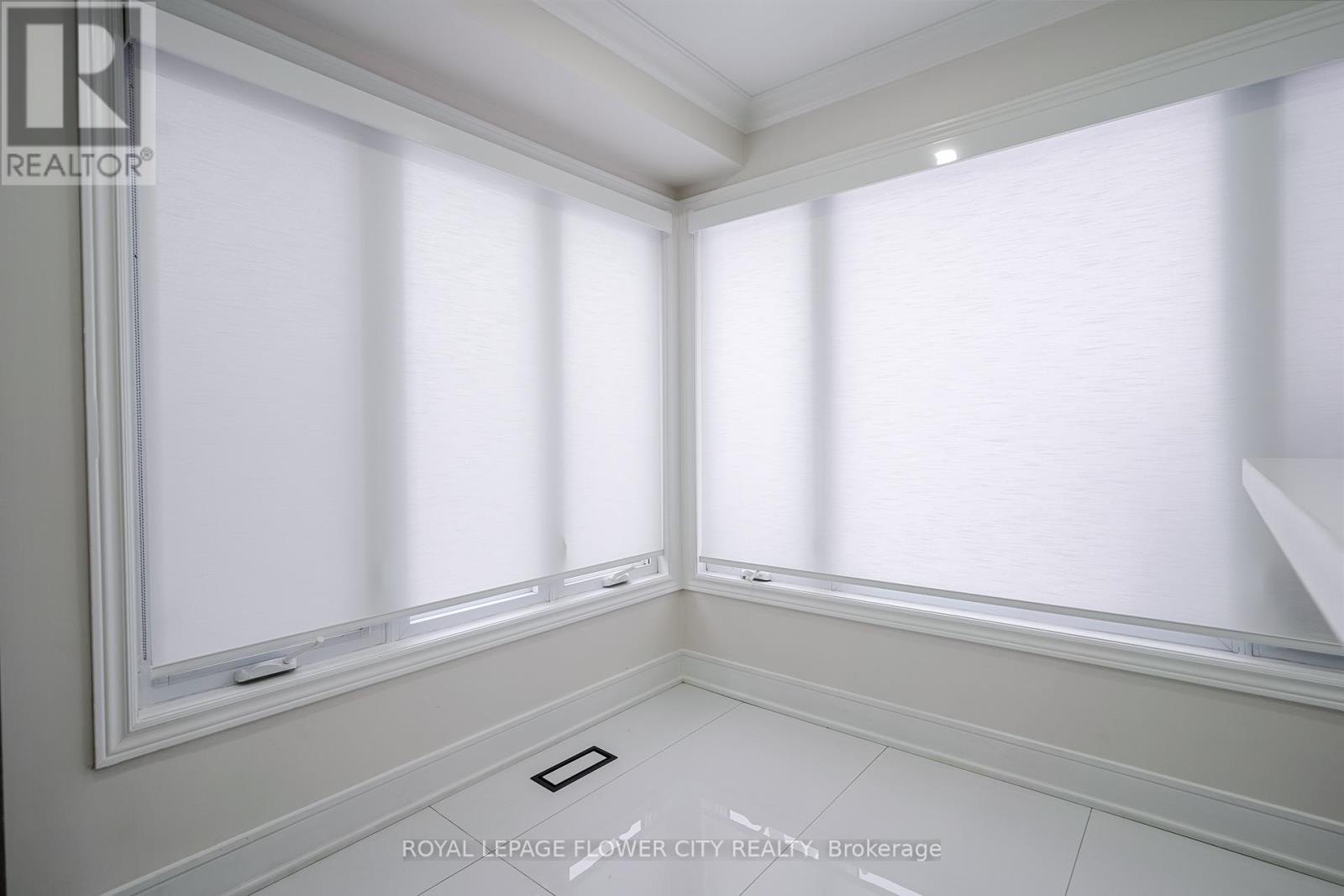 56 Nantucket Crescent, Brampton, Ontario  L6S 3X5 - Photo 9 - W12617294