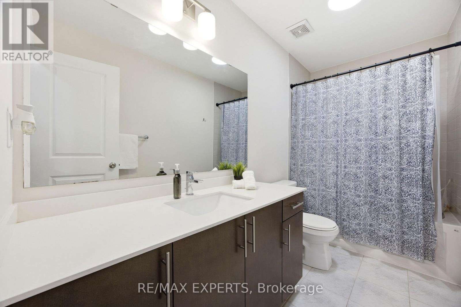 1328 Restivo Lane, Milton, Ontario  L9E 1J9 - Photo 19 - W12617316