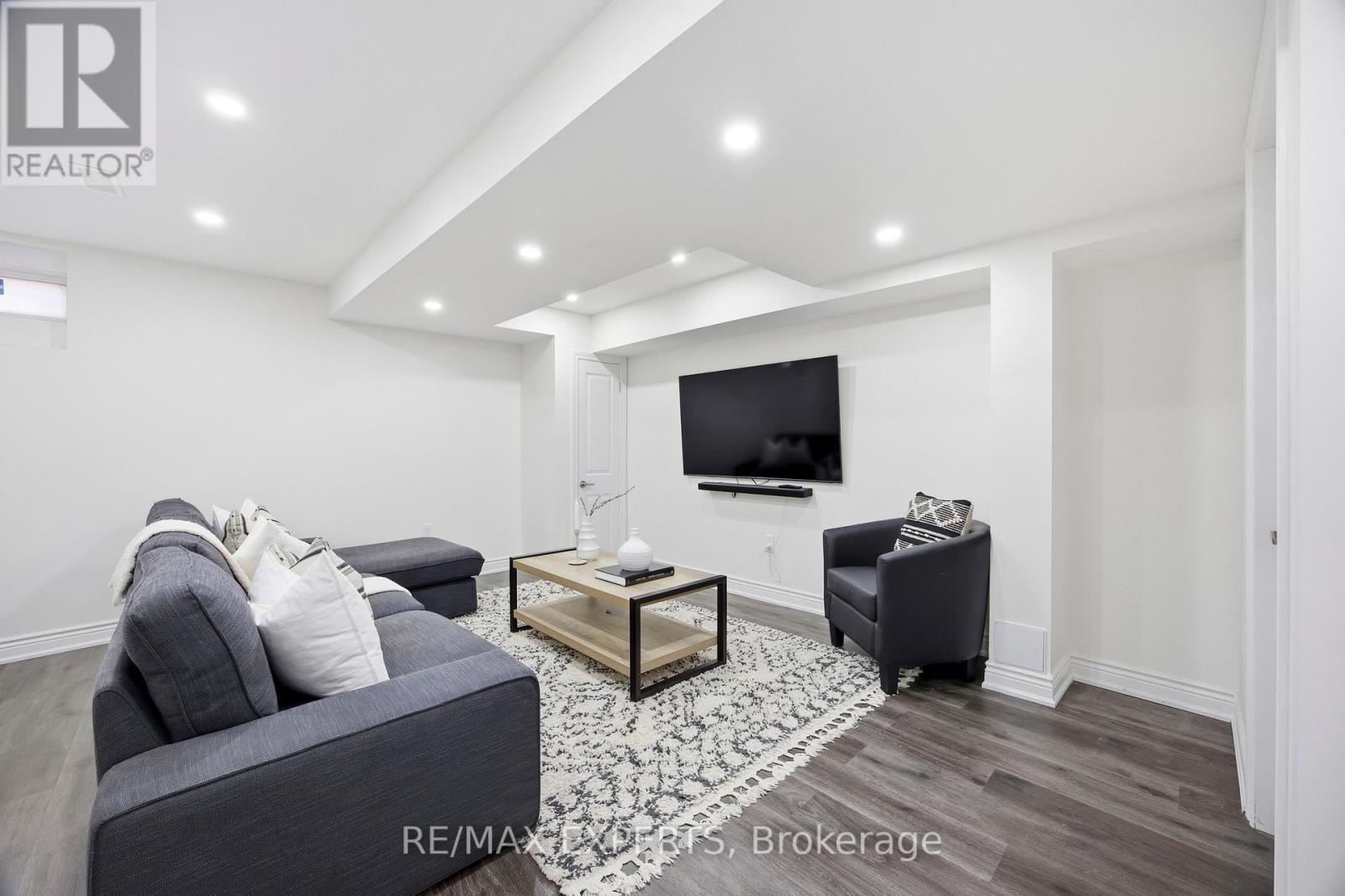 1328 Restivo Lane, Milton, Ontario  L9E 1J9 - Photo 22 - W12617316