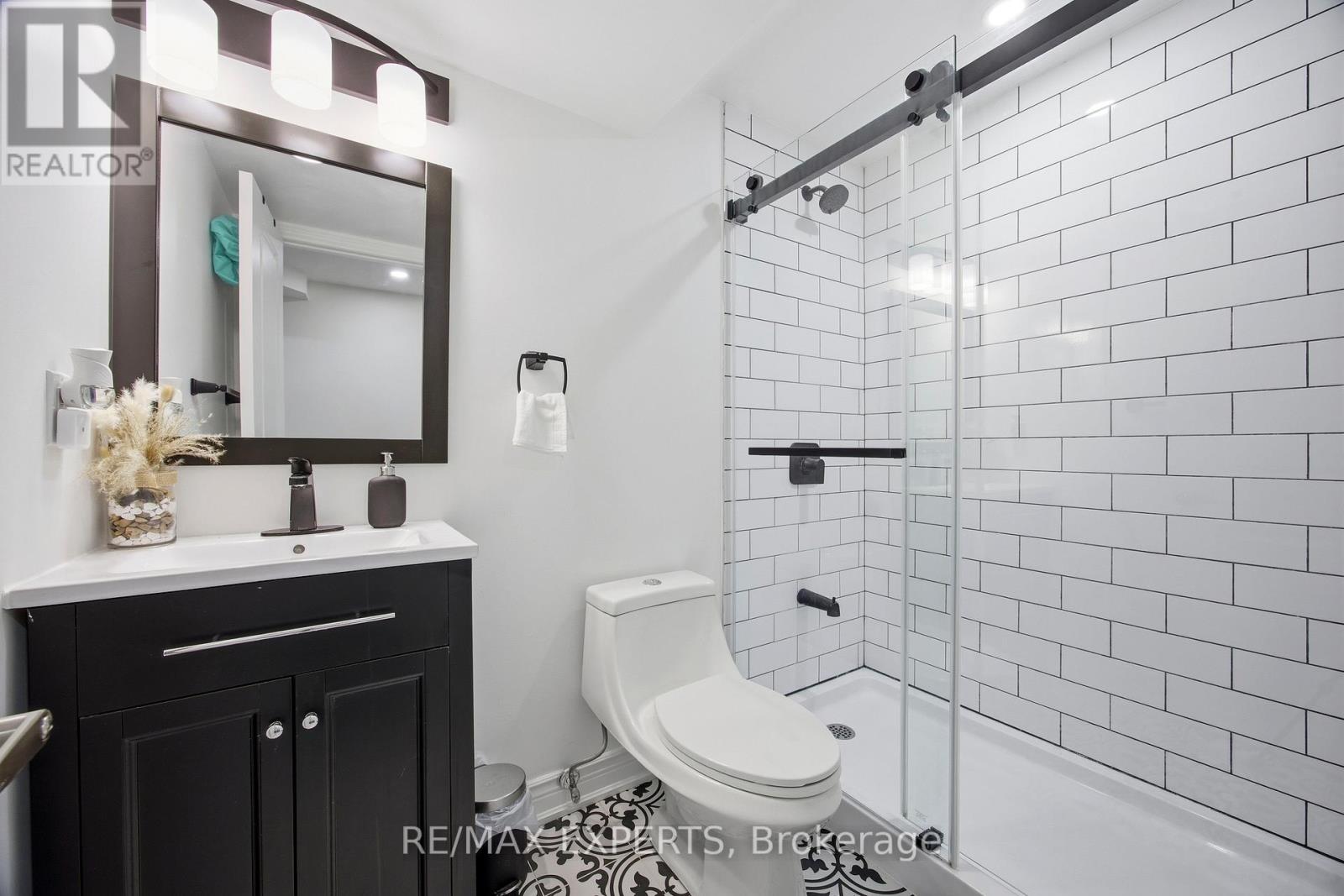 1328 Restivo Lane, Milton, Ontario  L9E 1J9 - Photo 24 - W12617316