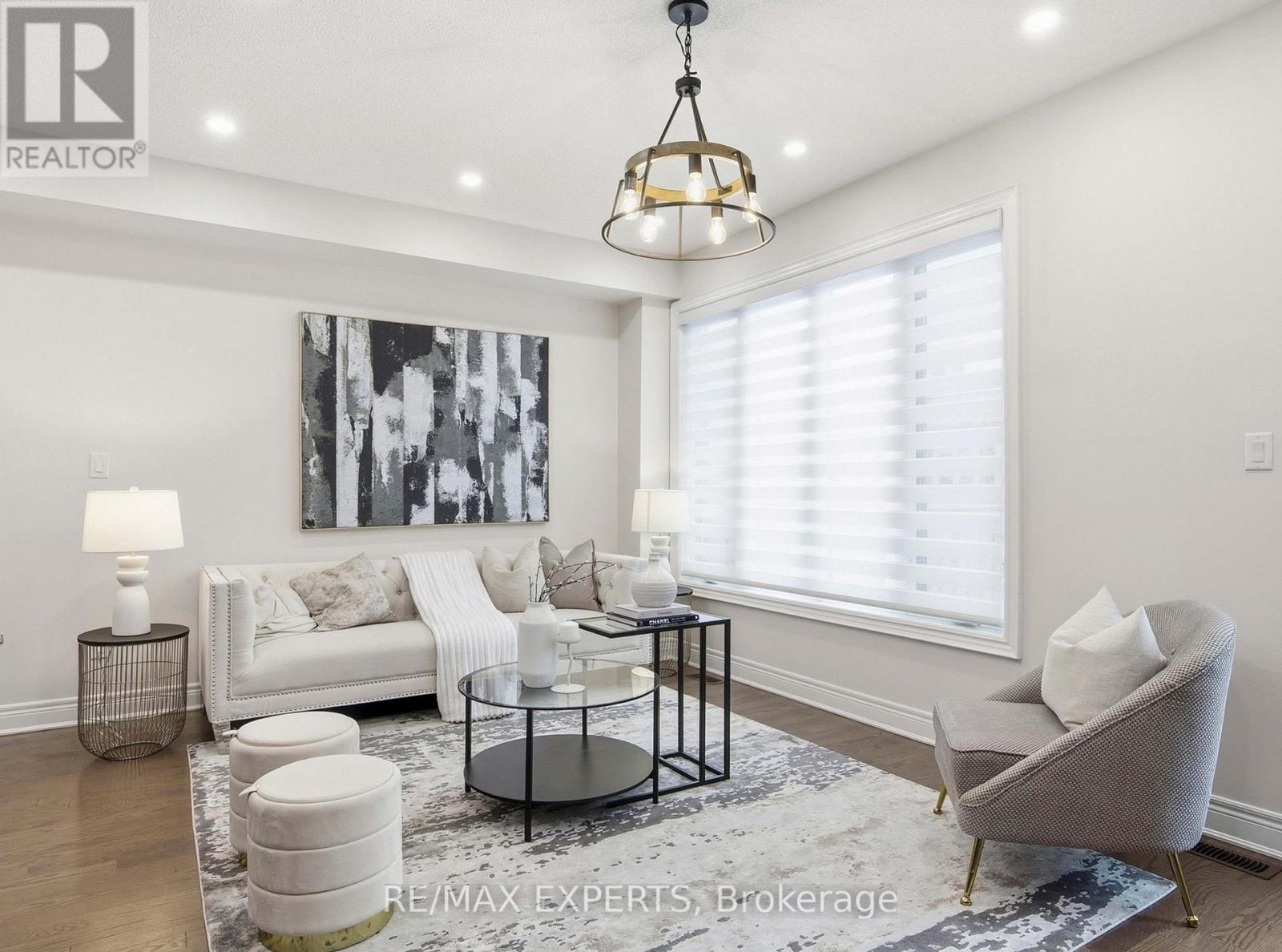 1328 Restivo Lane, Milton, Ontario  L9E 1J9 - Photo 9 - W12617316