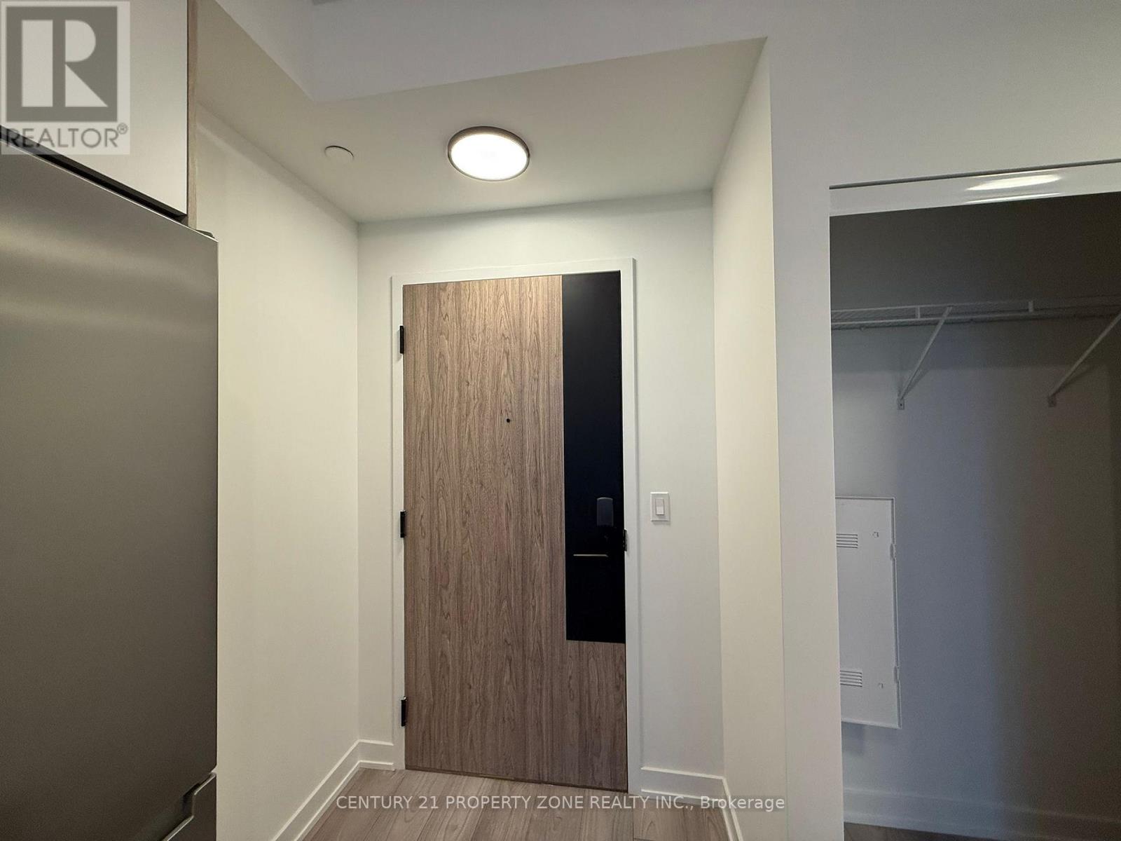 712 - 1007 The Queensway, Toronto, Ontario  M8Z 6C7 - Photo 10 - W12617320