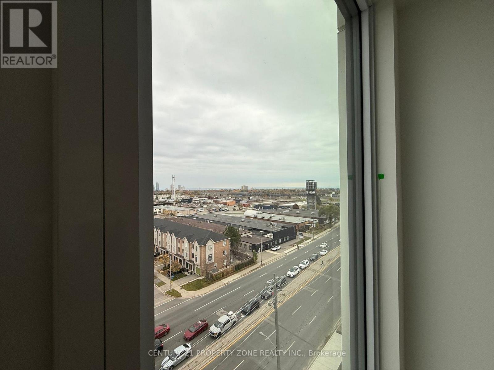 712 - 1007 The Queensway, Toronto, Ontario  M8Z 6C7 - Photo 2 - W12617320