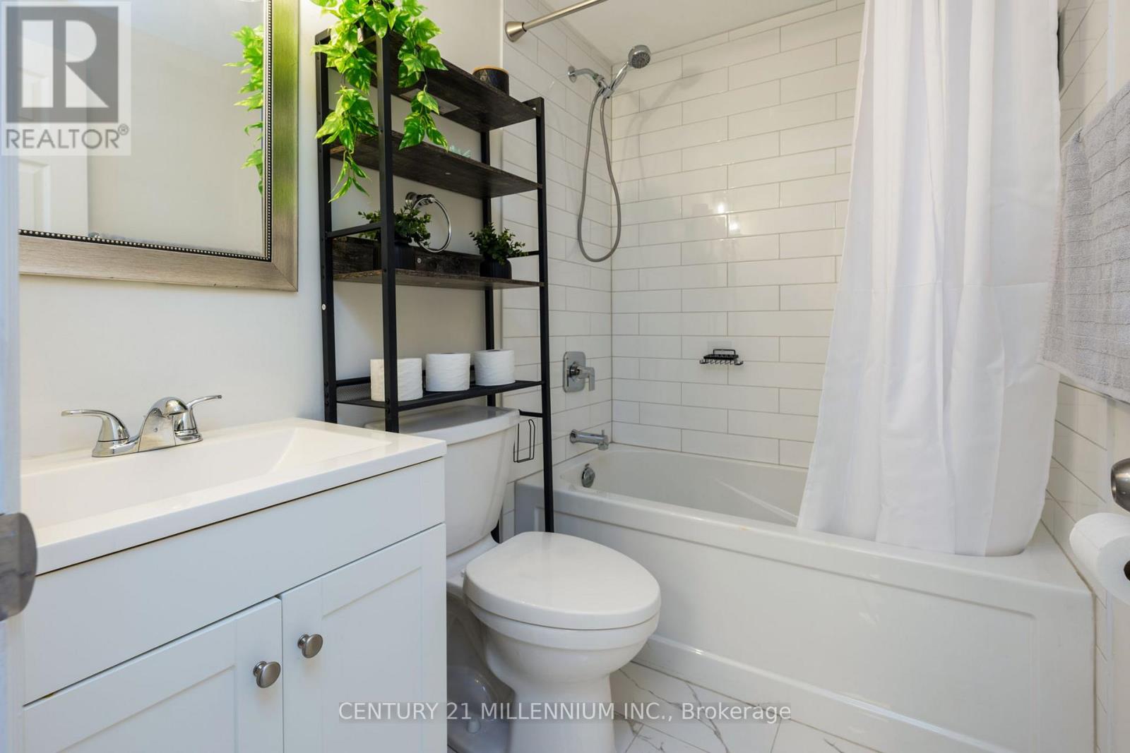 25 Davenport Crescent, Brampton, Ontario  L6T 3L5 - Photo 27 - W12617330