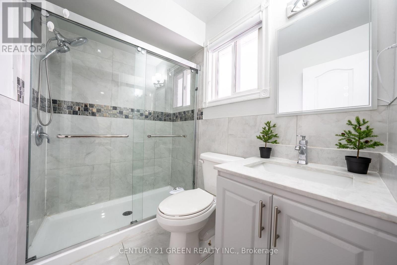 61 Kingknoll Drive, Brampton, Ontario  L6Y 3G6 - Photo 13 - W12617332