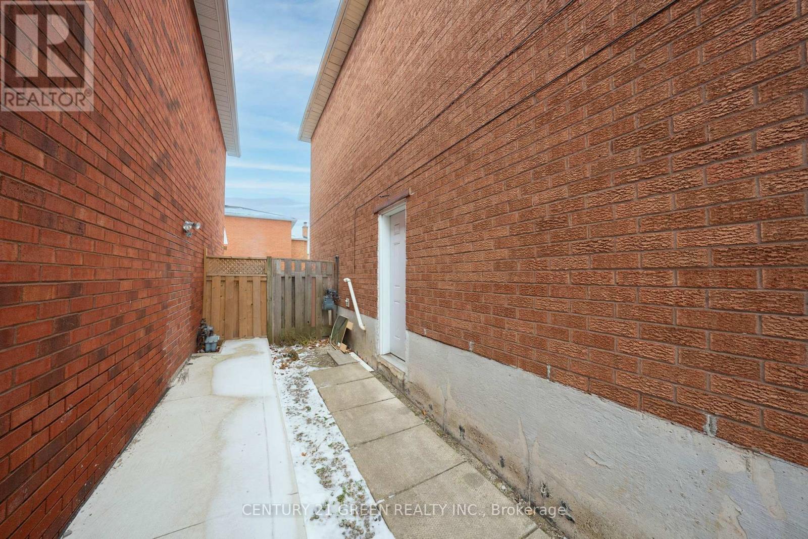 61 Kingknoll Drive, Brampton, Ontario  L6Y 3G6 - Photo 26 - W12617332