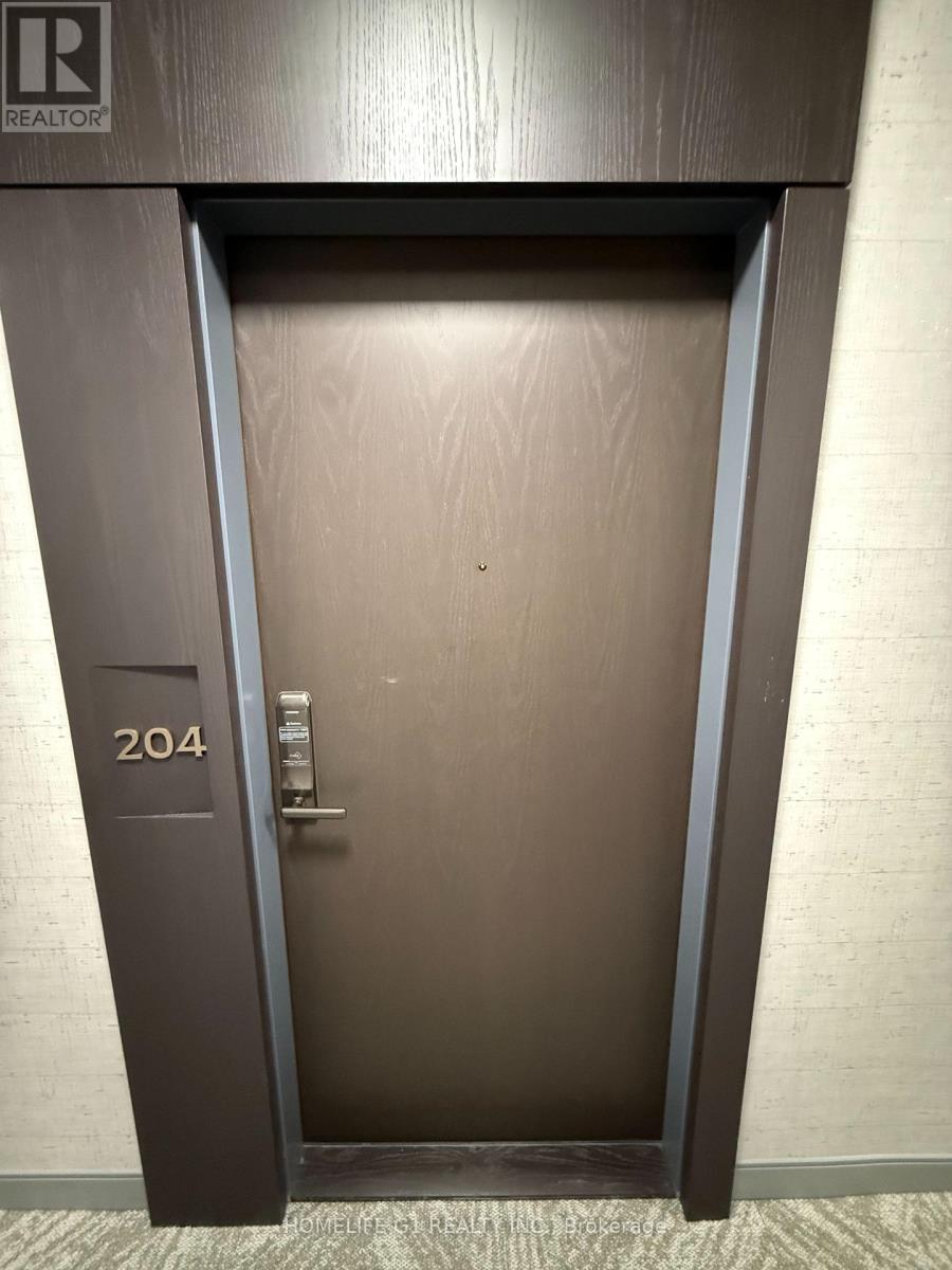 412 Silver Maple Road, Oakville, Ontario  L6H 7X8 - Photo 4 - W12617338