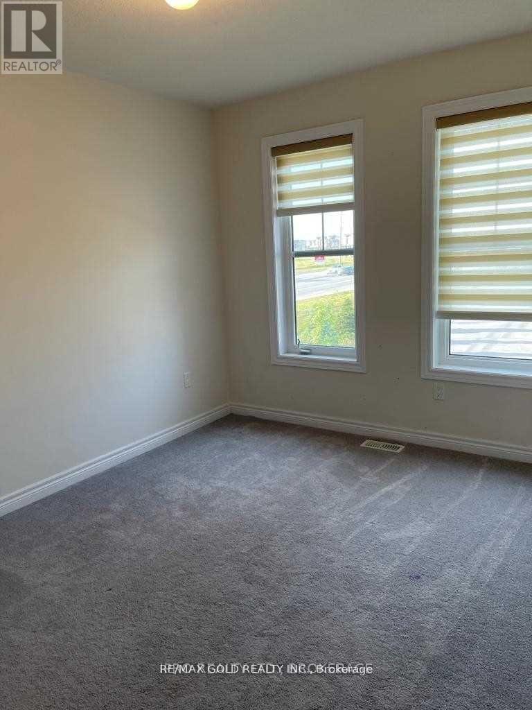 90 Lanark Circle, Brampton, Ontario  L6X 5L4 - Photo 11 - W12617340