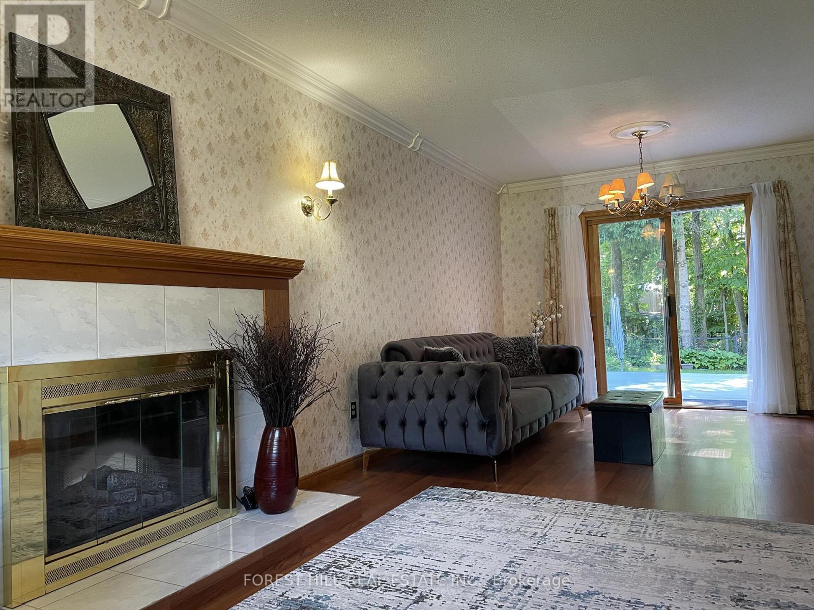 176 Golfview Road, London South, Ontario  N6C 5V4 - Photo 7 - X12611340