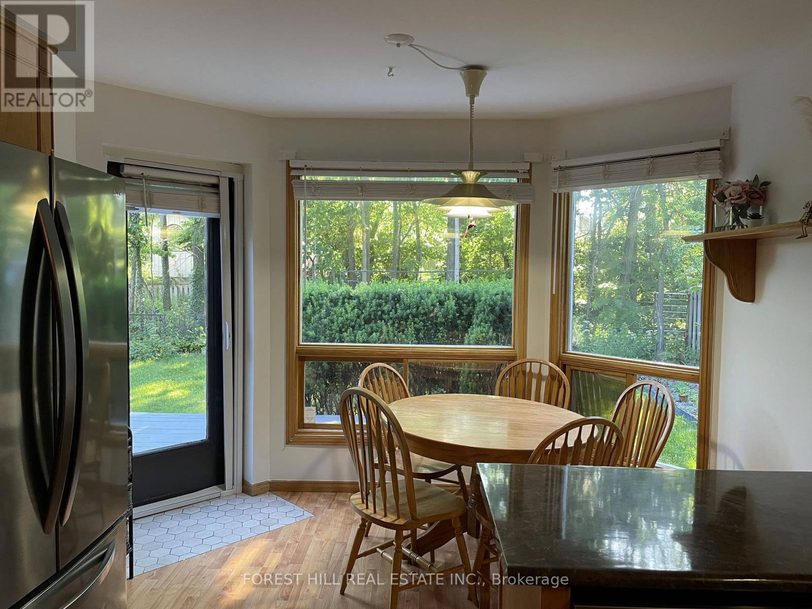 176 Golfview Road, London South, Ontario  N6C 5V4 - Photo 8 - X12611340