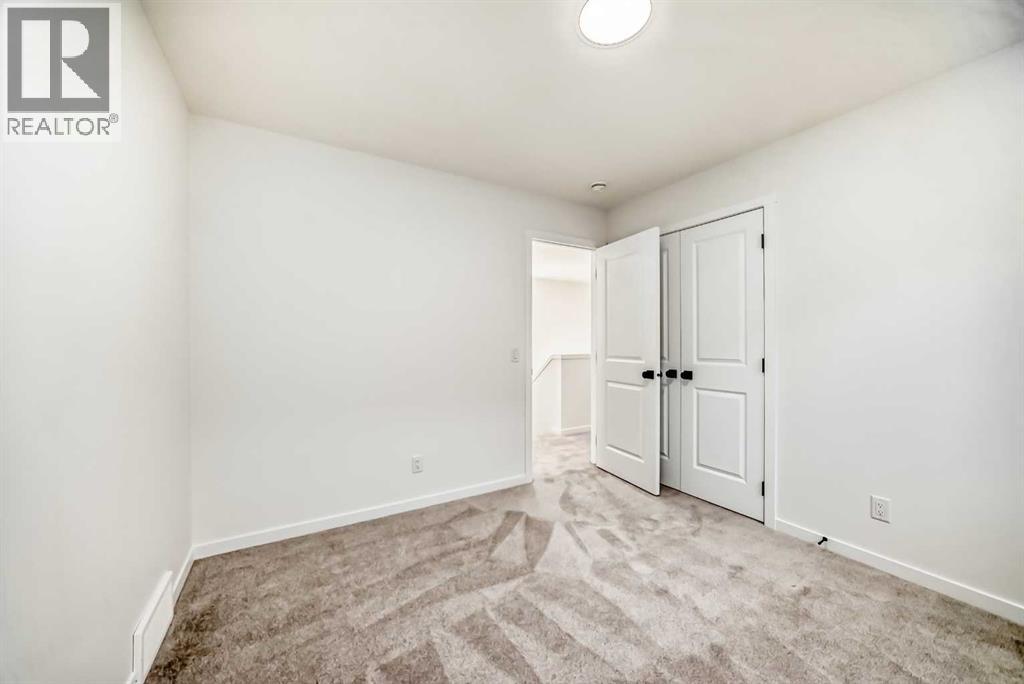 168 Southborough Common, Cochrane, Alberta  T4C 3J5 - Photo 33 - A2273060