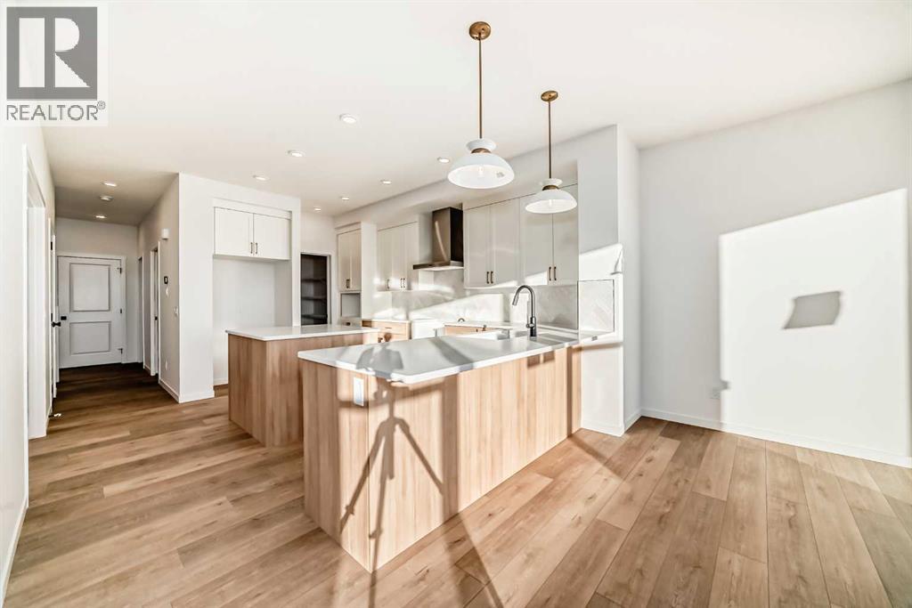 168 Southborough Common, Cochrane, Alberta  T4C 3J5 - Photo 9 - A2273060