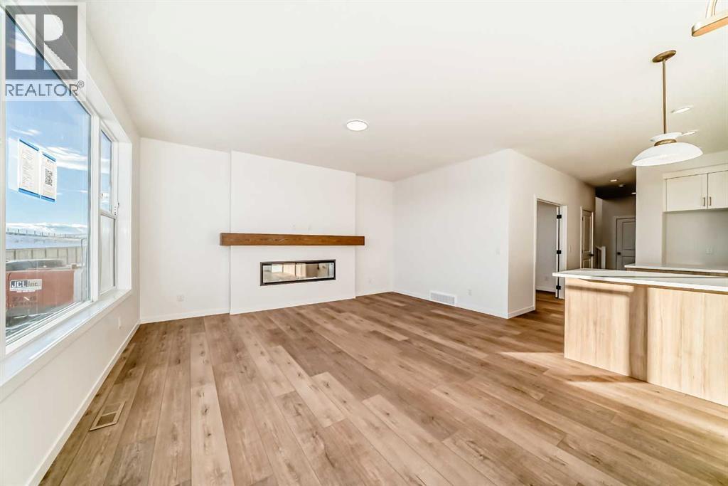 168 Southborough Common, Cochrane, Alberta  T4C 3J5 - Photo 14 - A2273060