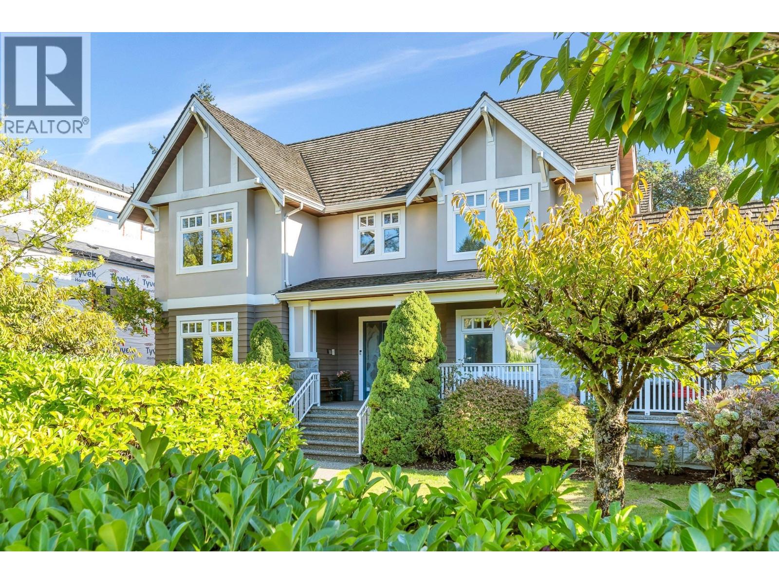 5062 Granville Street, Vancouver, British Columbia  V6M 3B4 - Photo 2 - R3060908