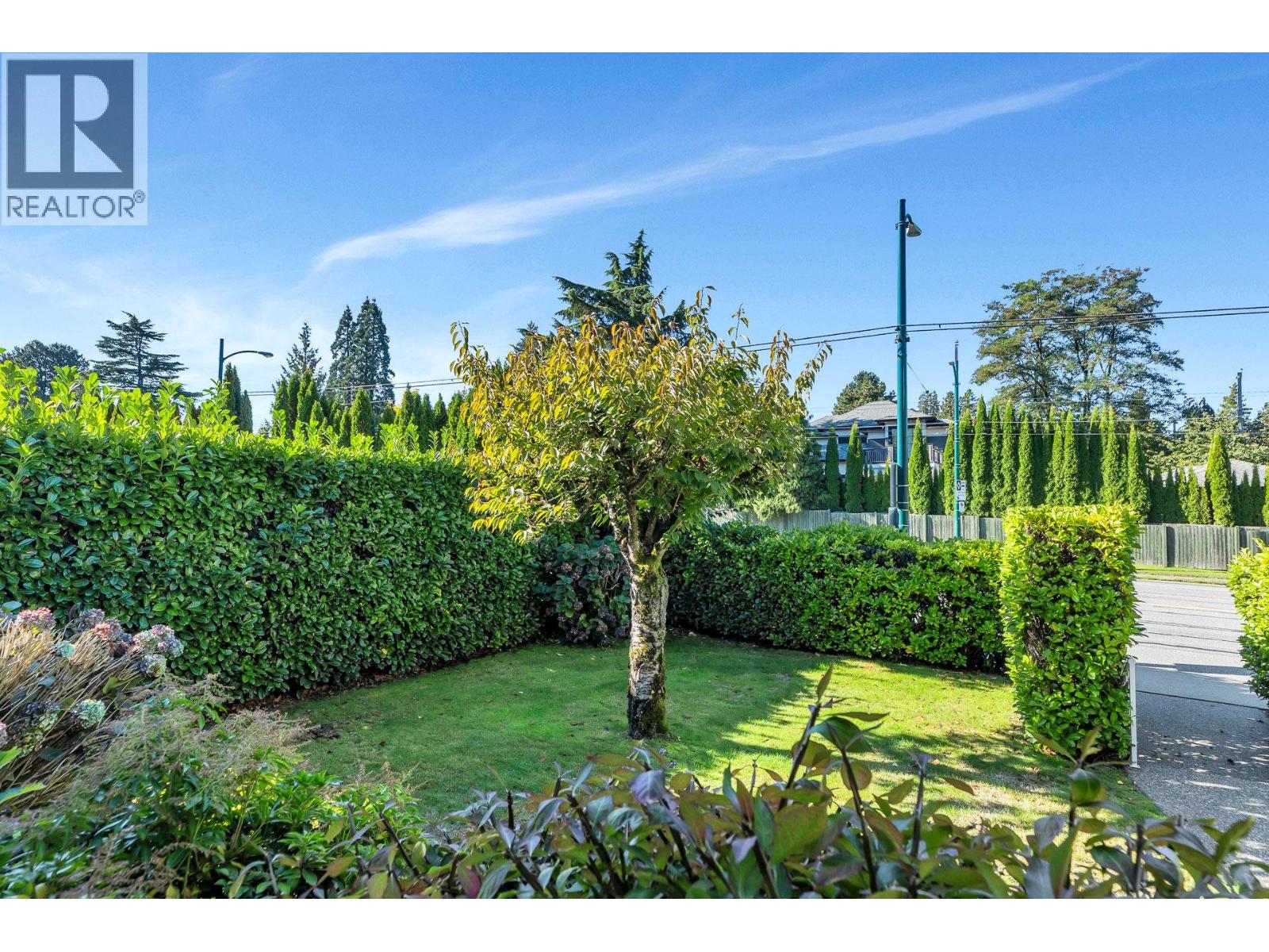 5062 Granville Street, Vancouver, British Columbia  V6M 3B4 - Photo 3 - R3060908