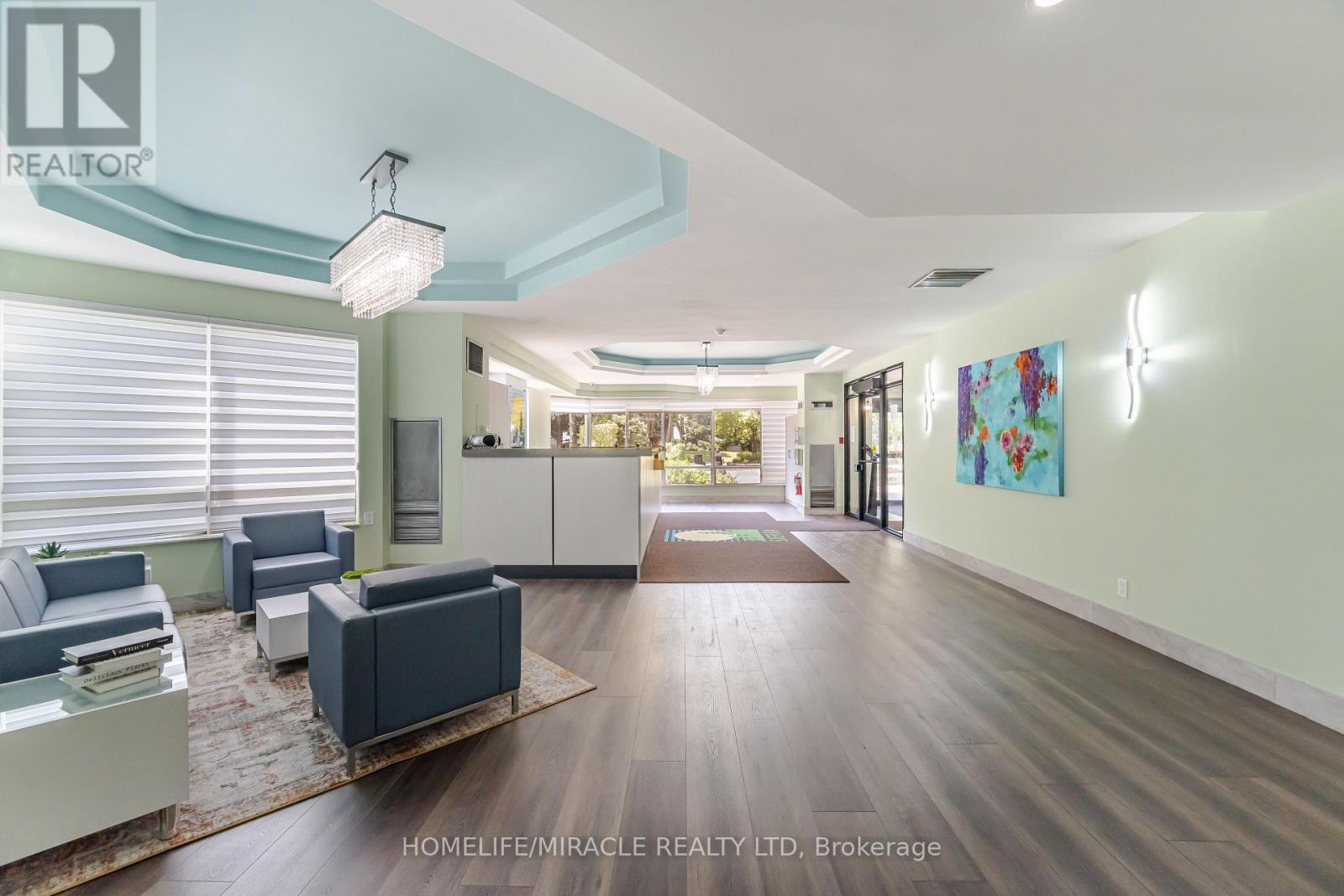 1705 - 26 Hanover Road, Brampton, Ontario  L6S 4T2 - Photo 3 - W12576920