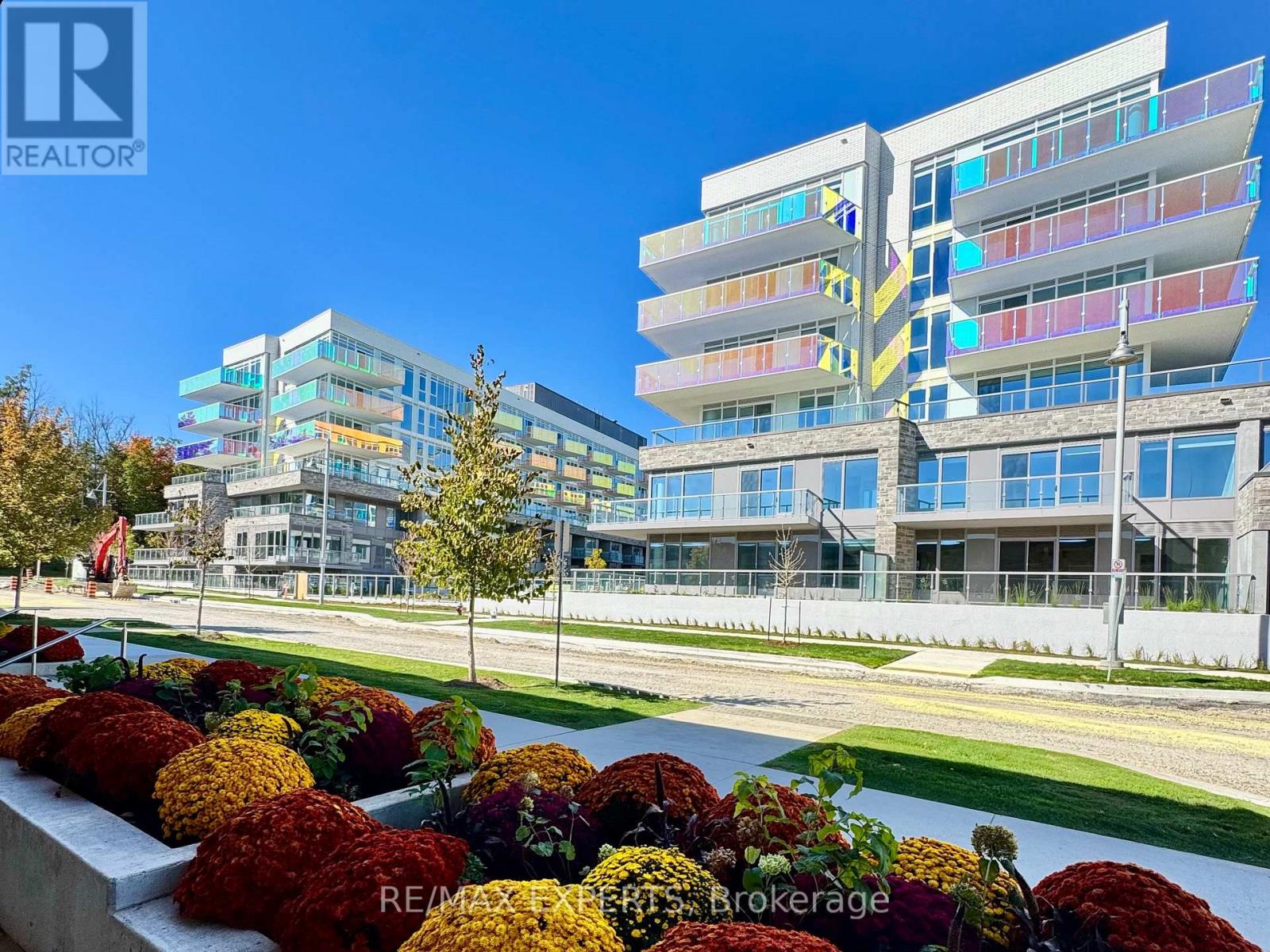 256 - 333 SUNSEEKER AVENUE, Innisfil, Ontario