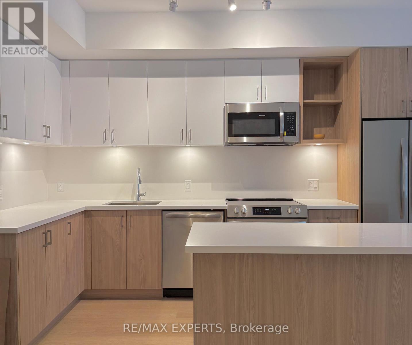 256 - 333 Sunseeker Avenue, Innisfil, Ontario  L9S 1N2 - Photo 4 - N12569266