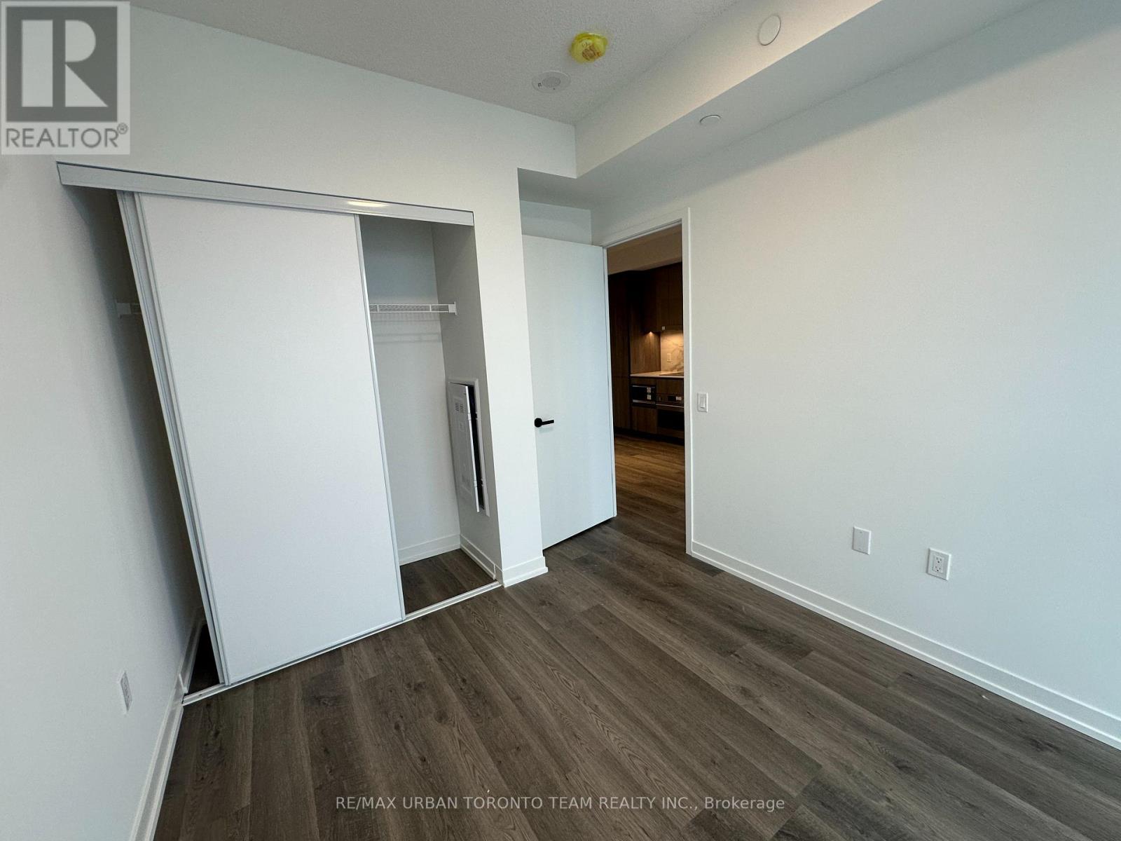 4105 - 8 Interchange Way, Vaughan, Ontario  L4K 5Z7 - Photo 12 - N12617346