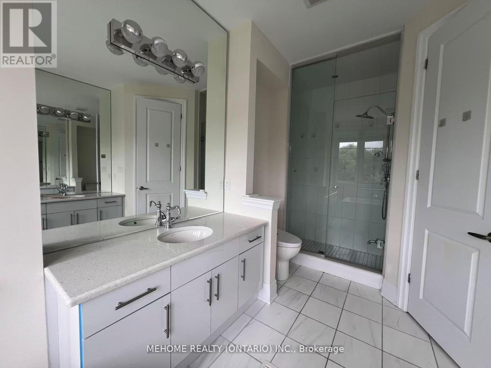 51 Bridgepointe Court, Aurora, Ontario  L4G 3H8 - Photo 14 - N12617356