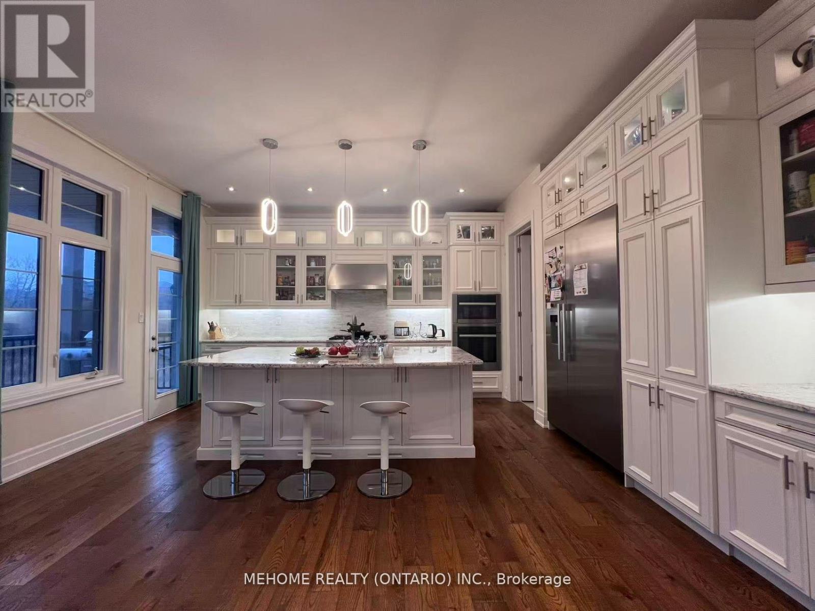 51 Bridgepointe Court, Aurora, Ontario  L4G 3H8 - Photo 17 - N12617356