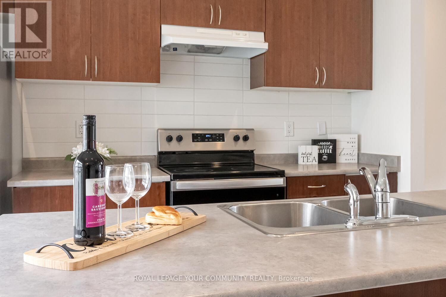 25 Shelburne Avenue, Wasaga Beach, Ontario  L9Z 2X2 - Photo 16 - S12617350