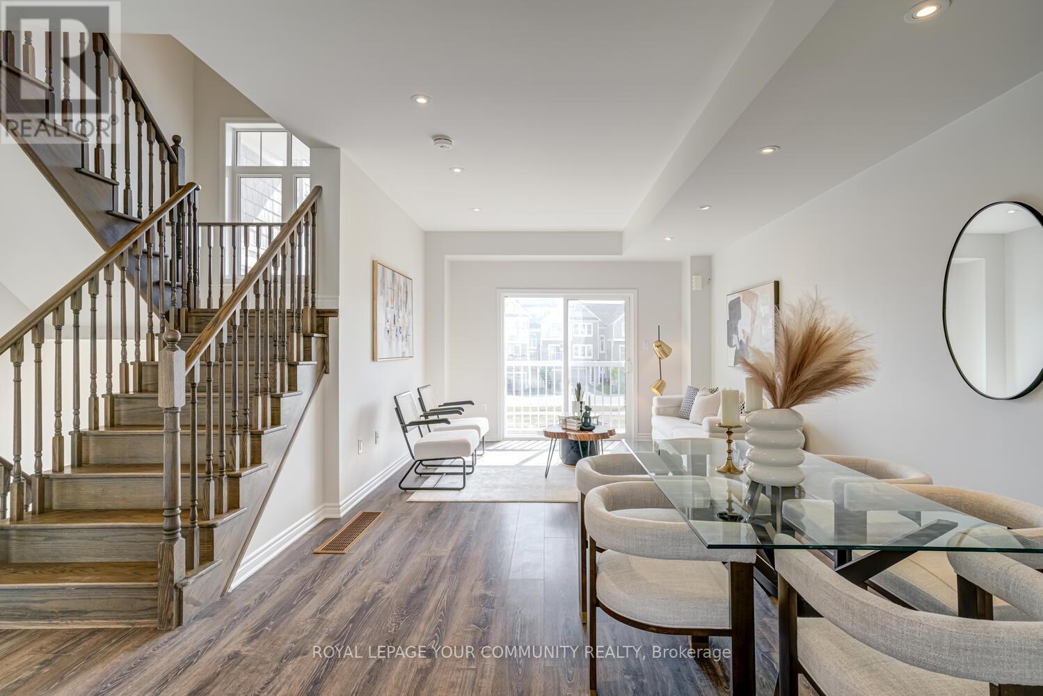 25 Shelburne Avenue, Wasaga Beach, Ontario  L9Z 2X2 - Photo 17 - S12617350