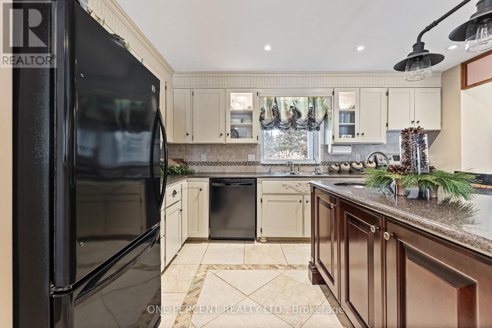 18234 Mississauga Road, Caledon, Ontario  L7K 1M2 - Photo 21 - W12617348