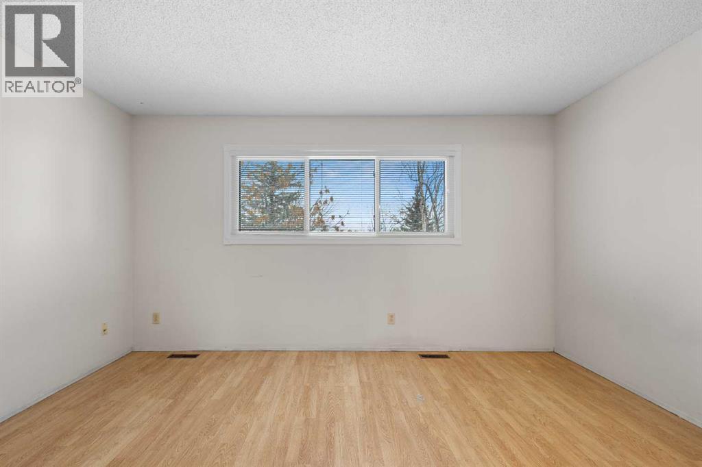 15 Edgedale Way Nw, Calgary, Alberta  T3A 2P7 - Photo 24 - A2274550