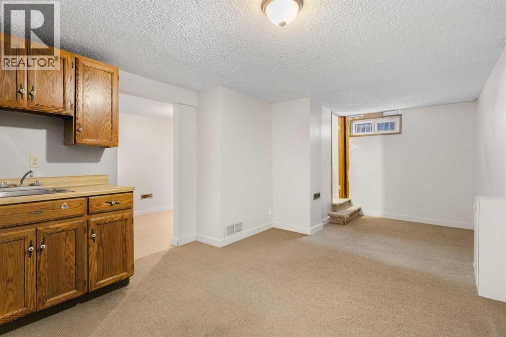 15 Edgedale Way Nw, Calgary, Alberta  T3A 2P7 - Photo 33 - A2274550