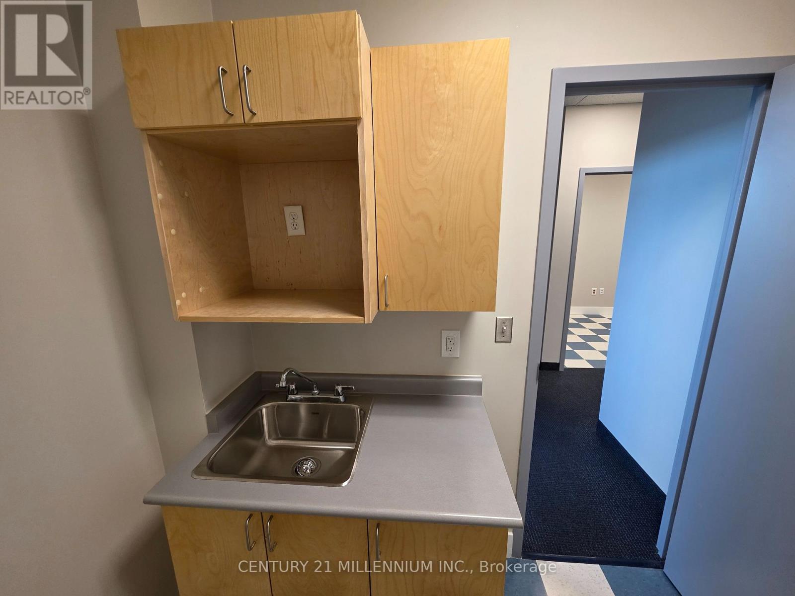 212 - 2250 Bovaird Drive E, Brampton, Ontario L6R 0W3 - Photo 33 - W12616822