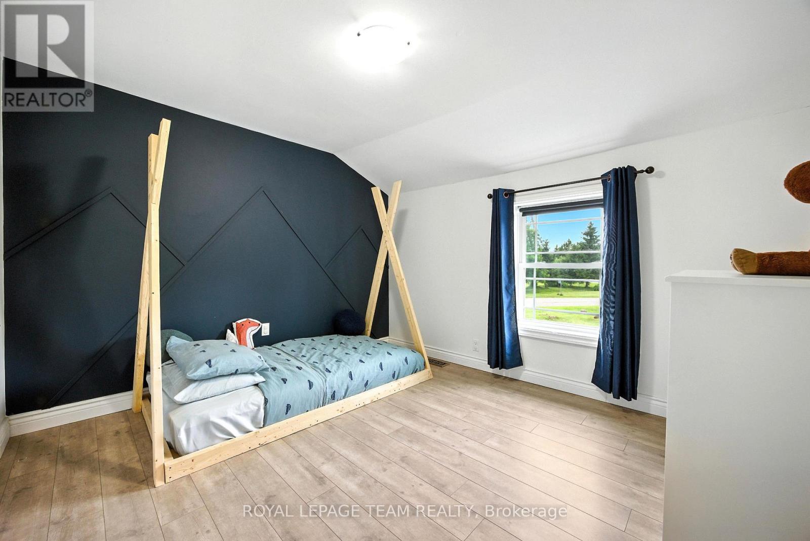 15 Main Street E, Merrickville-Wolford, Ontario  K0G 1G0 - Photo 20 - X12617372