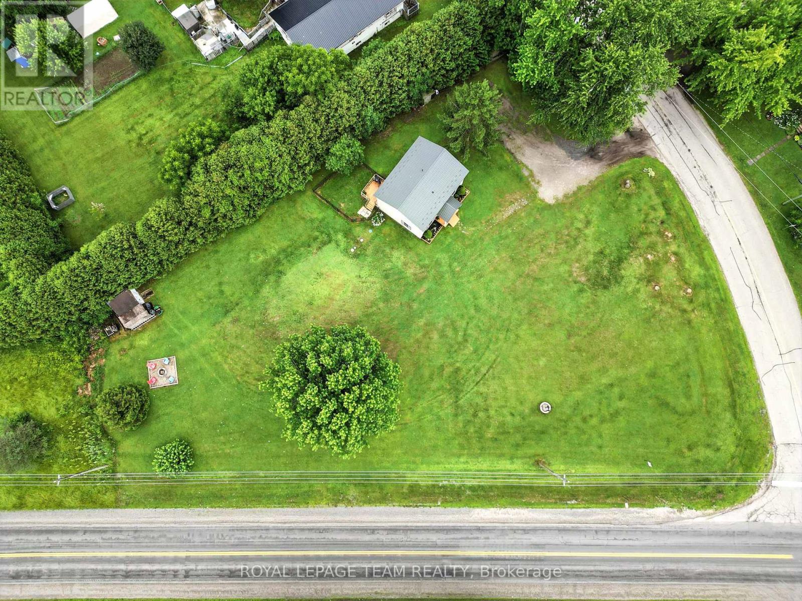 15 Main Street E, Merrickville-Wolford, Ontario  K0G 1G0 - Photo 33 - X12617372