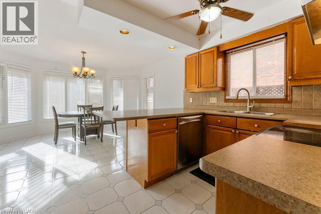 113 Greenshire Drive, Hamilton, Ontario  L9C 7G5 - Photo 18 - 40789670