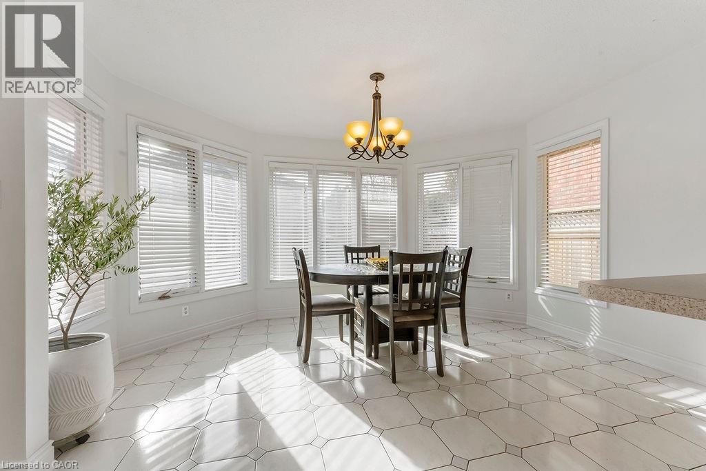 113 Greenshire Drive, Hamilton, Ontario  L9C 7G5 - Photo 14 - 40789670