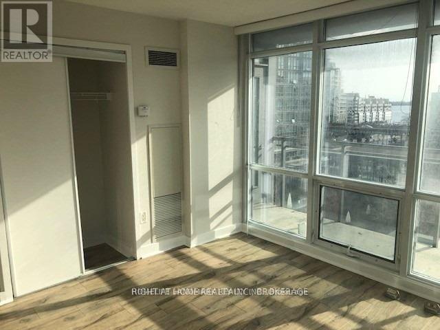 712 - 15 Fort York Boulevard, Toronto, Ontario  M5V 3Y4 - Photo 11 - C12617386