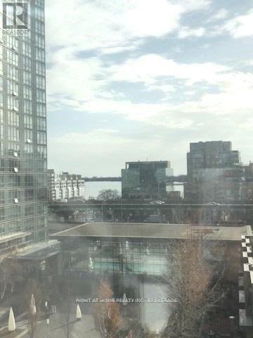 712 - 15 Fort York Boulevard, Toronto, Ontario  M5V 3Y4 - Photo 17 - C12617386