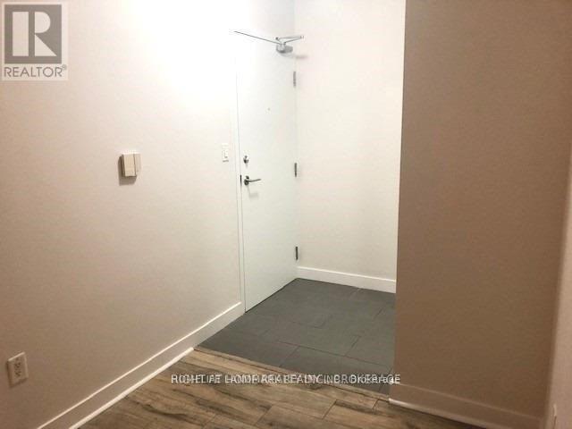 712 - 15 Fort York Boulevard, Toronto, Ontario  M5V 3Y4 - Photo 3 - C12617386