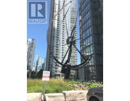 712 - 15 FORT YORK BOULEVARD, Toronto, Ontario