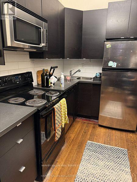 200 - 678 Huron Street, Toronto, Ontario  M5R 2R9 - Photo 3 - C12617396