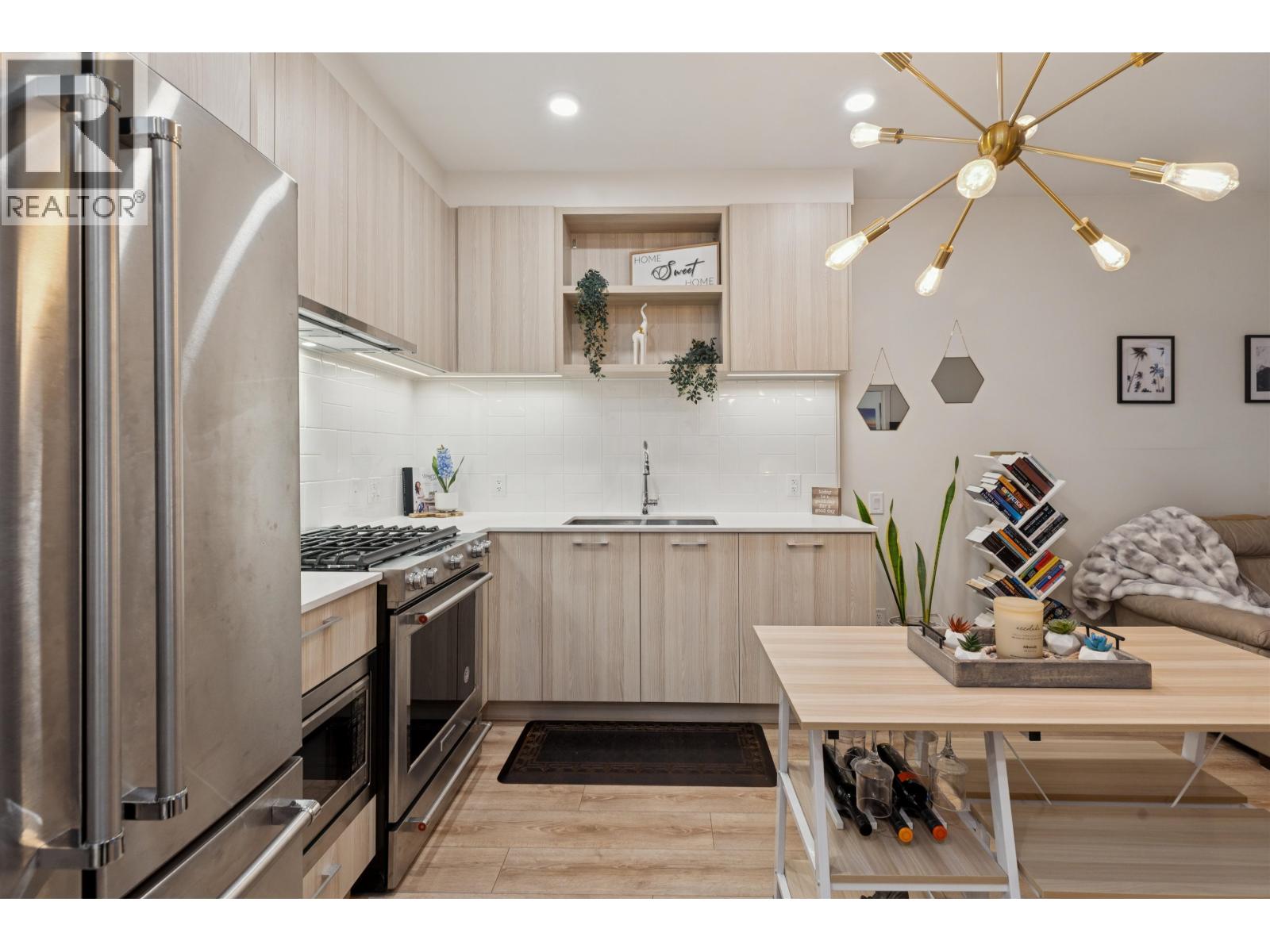 225 721 Anskar Court, Coquitlam, British Columbia  V3J 0L4 - Photo 8 - R3073291