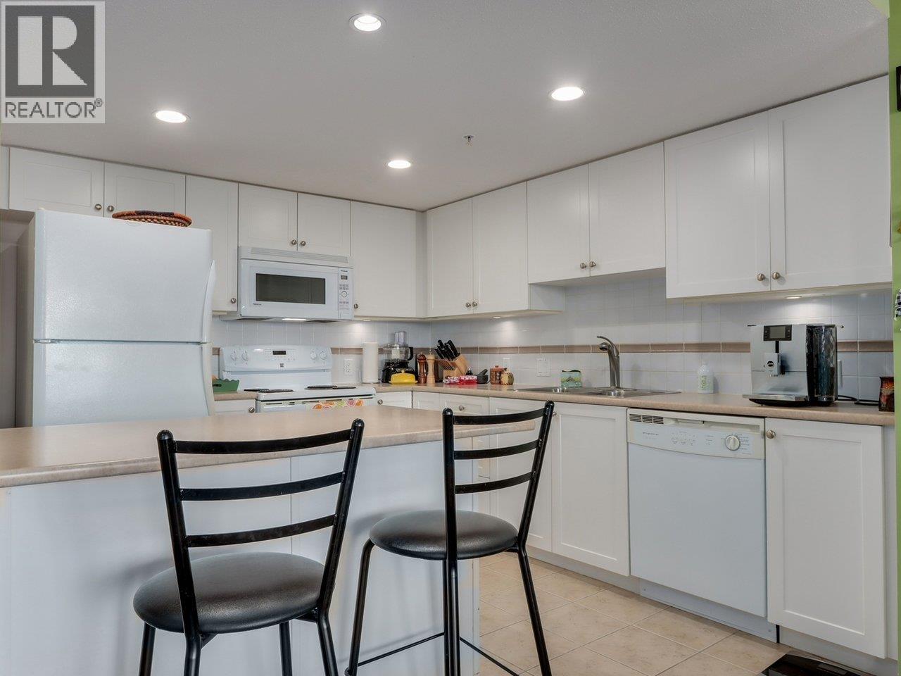 702 615 Hamilton Street, New Westminster, British Columbia  V3M 7A7 - Photo 15 - R3054452