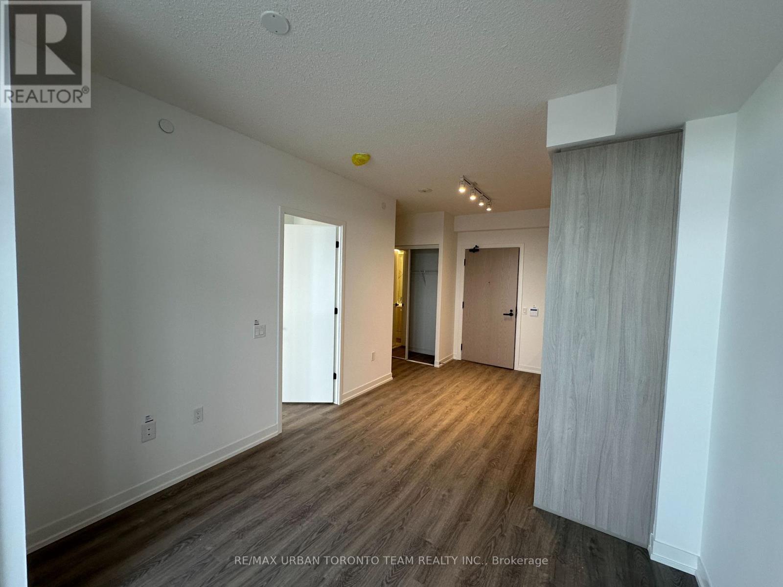 4505 - 8 Interchange Way, Vaughan, Ontario L4K 5Z7 - Photo 11 - N12617378