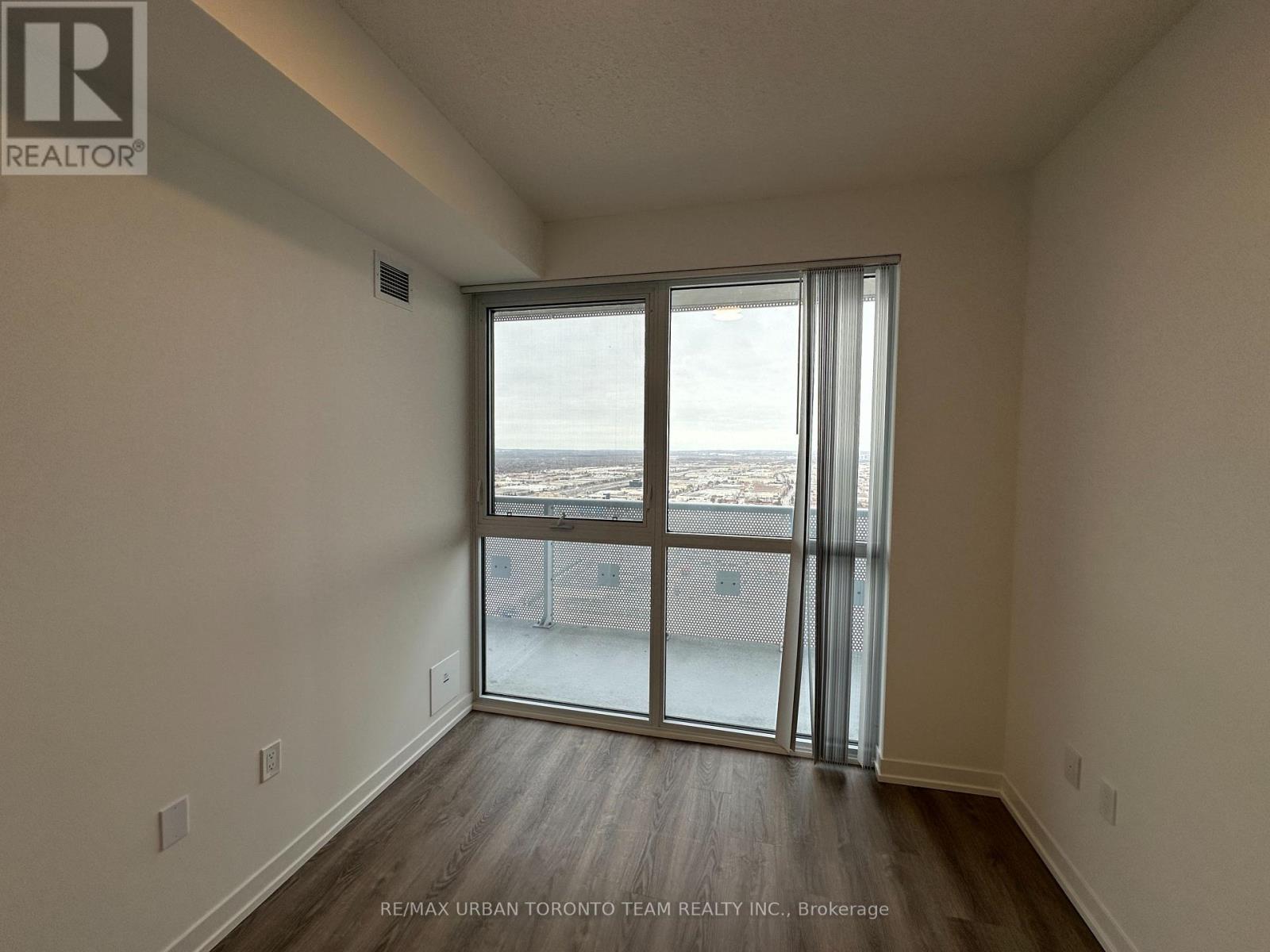 4505 - 8 Interchange Way, Vaughan, Ontario L4K 5Z7 - Photo 14 - N12617378