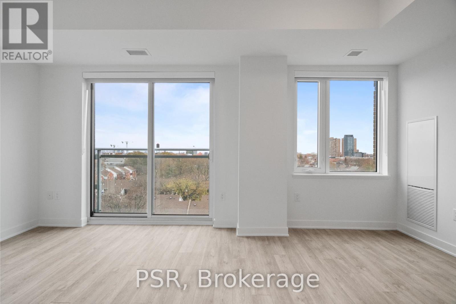 703 - 299 Campbell Avenue, Toronto, Ontario M6P 3V7 - Photo 3 - W12617368