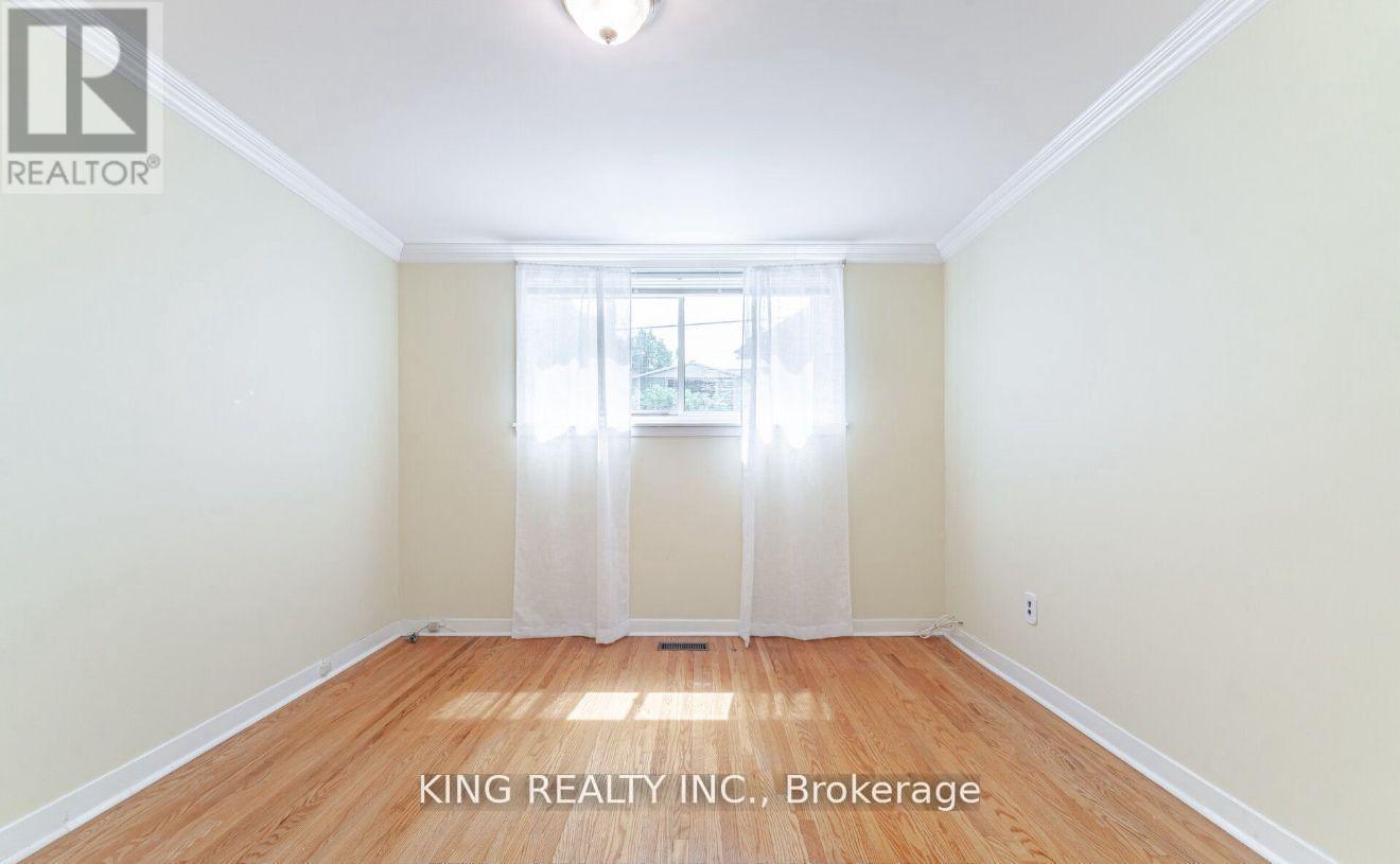 43 Grange Drive, Brampton, Ontario L6X 2H1 - Photo 18 - W12617374