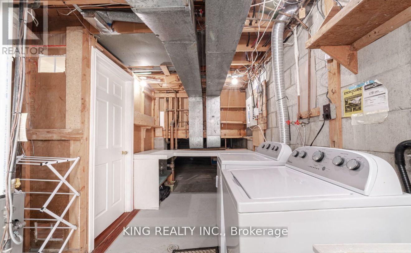 43 Grange Drive, Brampton, Ontario L6X 2H1 - Photo 27 - W12617374