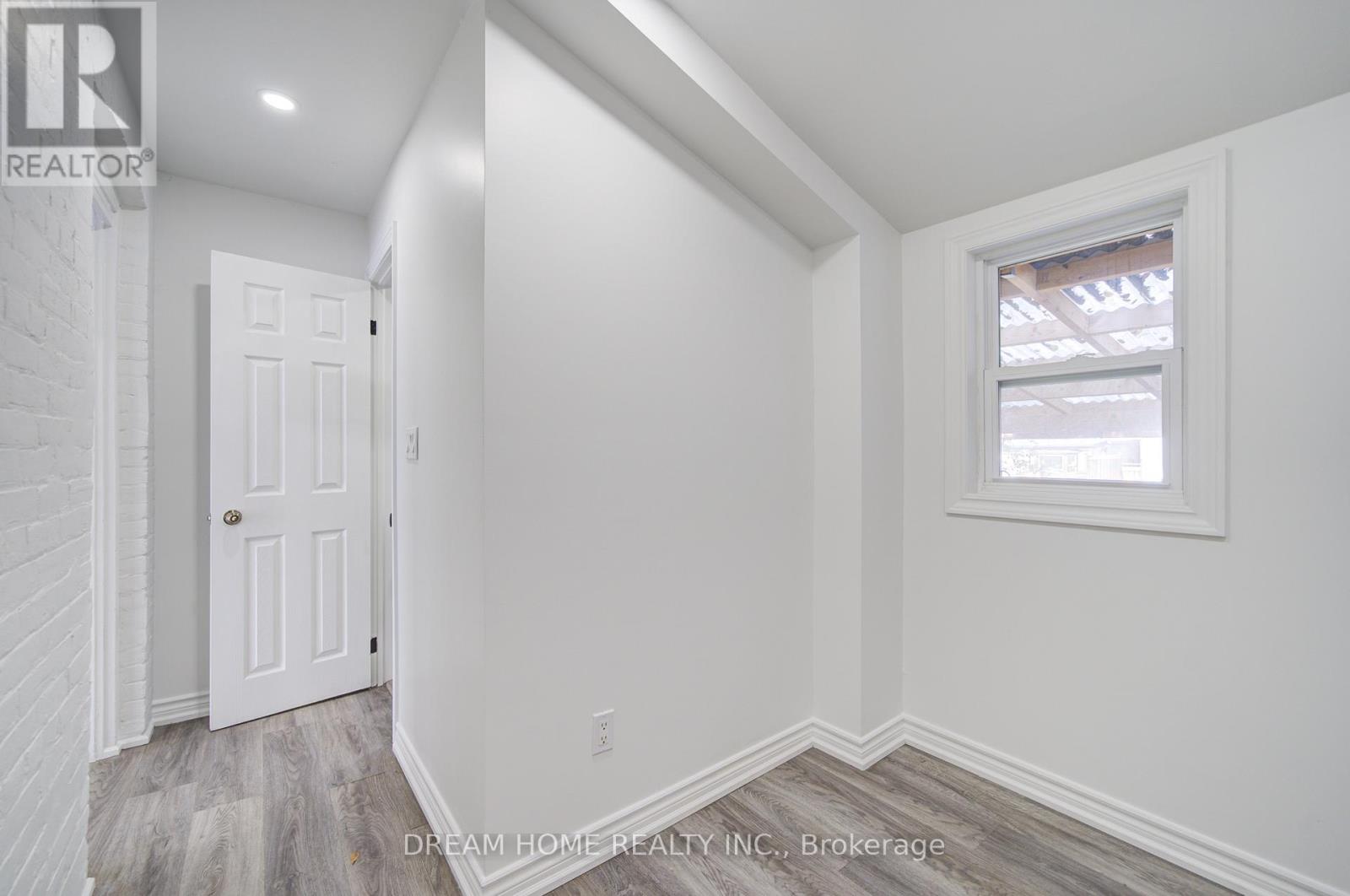 1015 - 1015 Weston Road, Toronto, Ontario M9N 0A2 - Photo 10 - W12617388