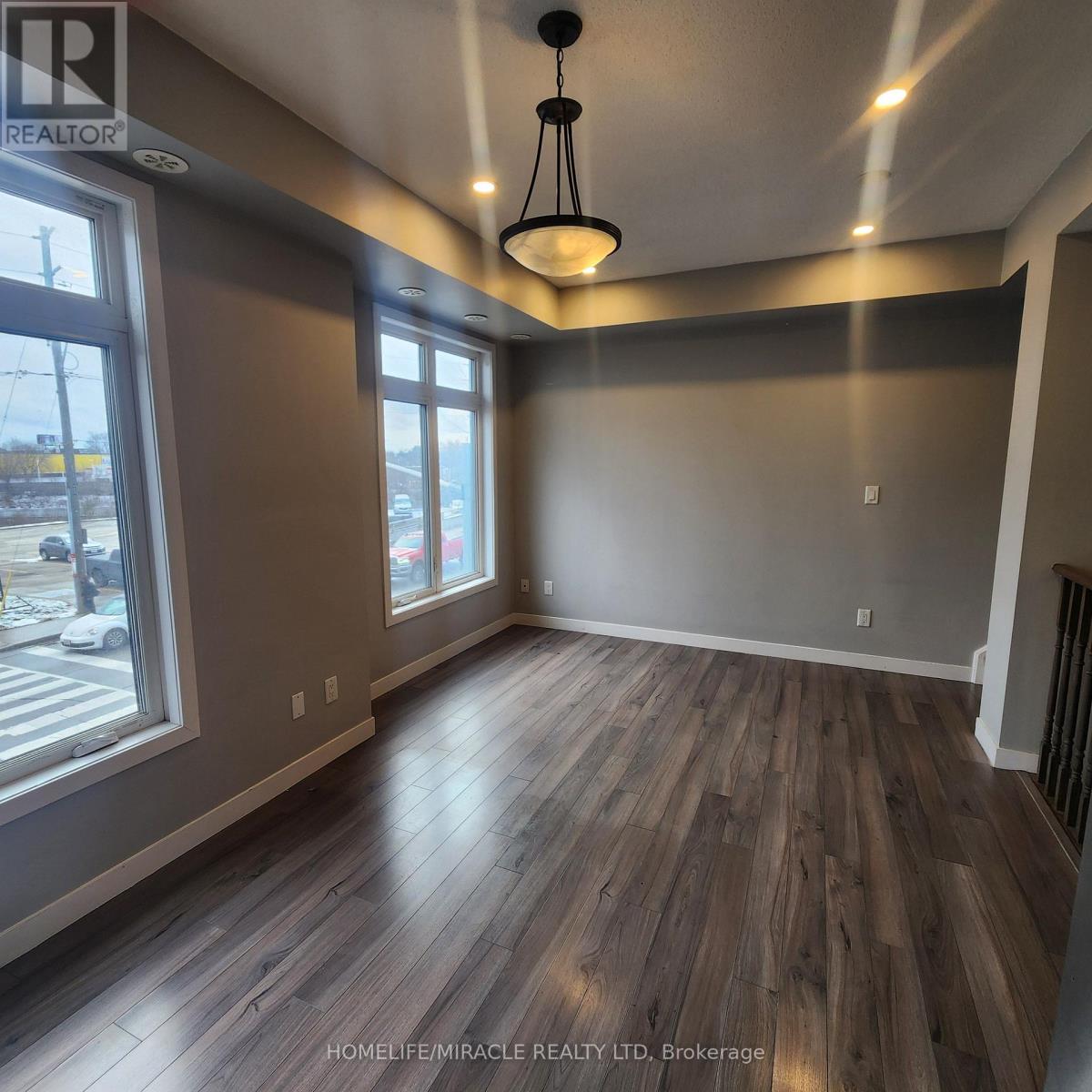 14 - 630 Rogers Road, Toronto, Ontario M6M 0B4 - Photo 7 - W12617390