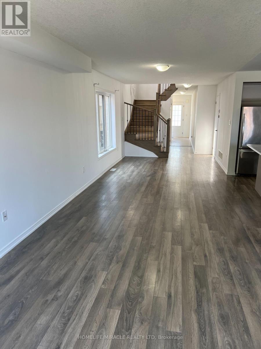 150 Golden Springs Drive, Brampton, Ontario L7A 4N7 - Photo 4 - W12617392